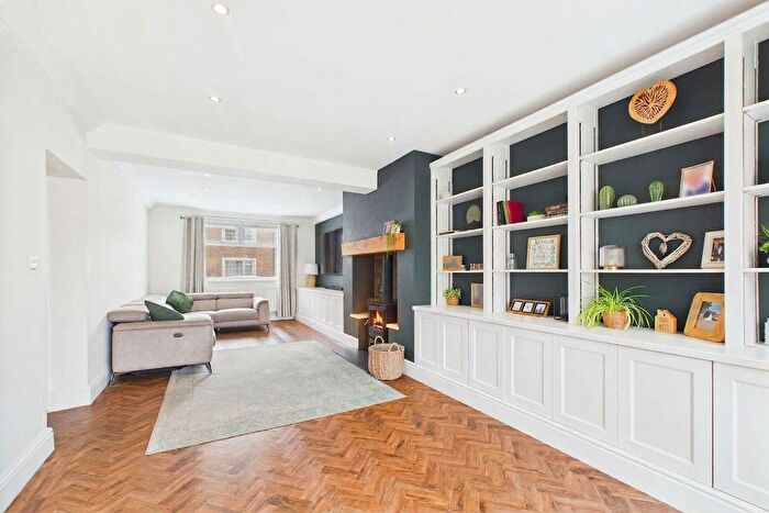 5 Bedroom Semi Detached House For Sale In Main Road, Seaton, CA14