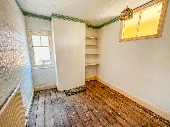 4 Bedroom Terraced House For Sale In St. Johns Road, Shildon, County
