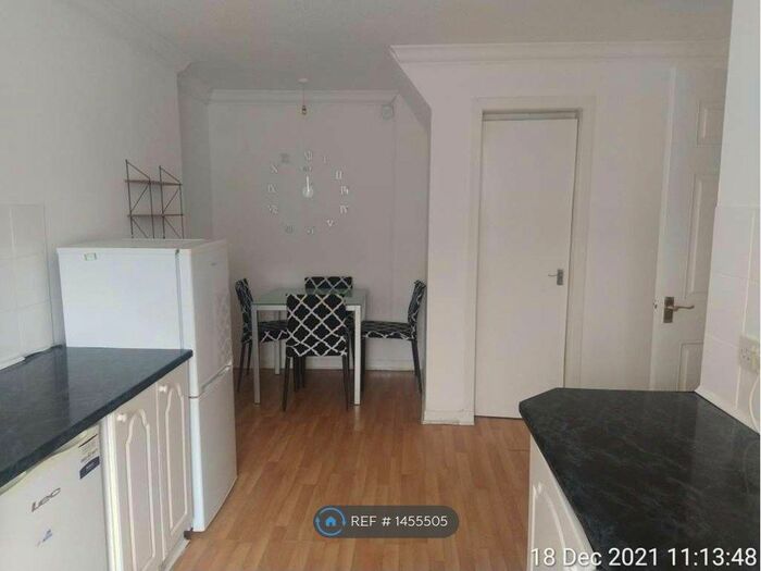 1 Bedroom Flat To Rent In Craigton Road, Glasgow, G51