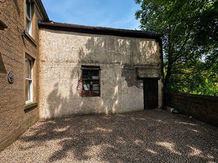 Detached House For Sale In Hallwell Street, Burnley, BB10
