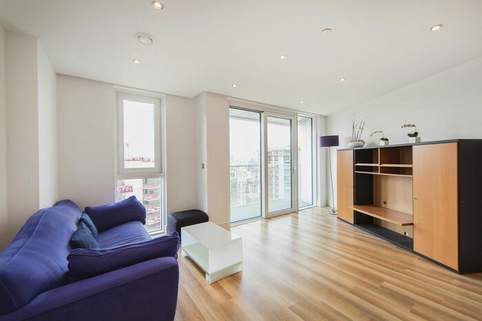 2 Bedroom Flat To Rent In Altitude Point, Alie Street, London, E1