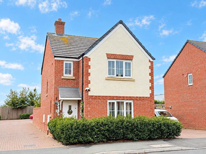 3 Bedroom Detached House For Sale In Campus Drive, Kingsthorpe, Northampton, NN2