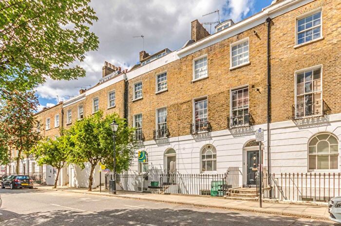 3 Bedroom Maisonette To Rent In Devonia Road, Angel, London, N1