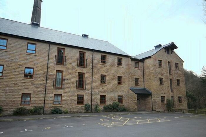 2 Bedroom Flat For Sale In Paperhouse Close, Norden, Rochdale, OL11