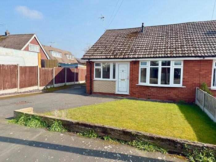 3 Bedroom Bungalow To Rent In Withnall Drive, CW2