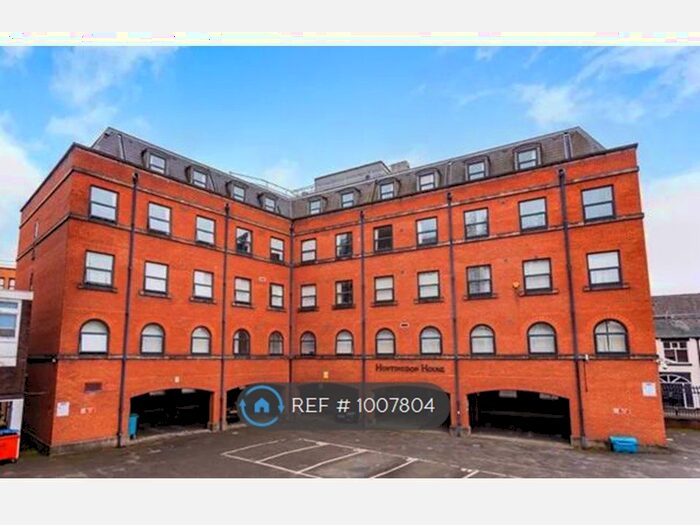 1 Bedroom Flat To Rent In Huntingdon House, Bolton, BL1