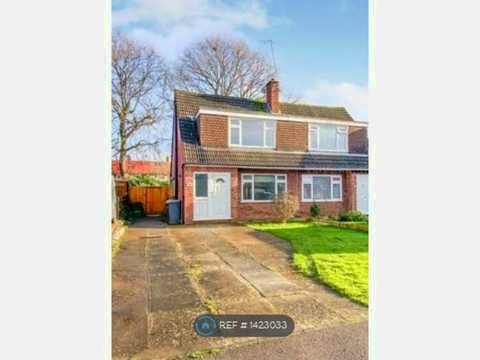 3 Bedroom Semi-Detached House To Rent In Darwin Drive, Tonbridge, TN10