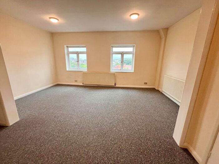 2 Bedroom Flat To Rent In Victoria Road, Woolston, Southampton, SO19
