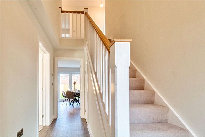 4 Bedroom Detached House For Sale In Pakenham Road, Bracknell, Berkshire, RG12
