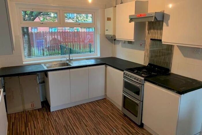 3 Bedroom Terraced House To Rent In Kershaw Walk, Manchester, M12