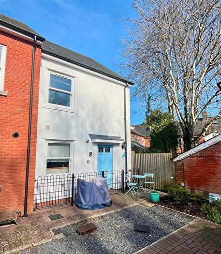 3 Bedroom End Of Terrace House For Sale In St. Clements Mews, Salisbury, SP2