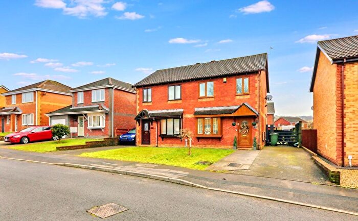 3 Bedroom Semi-Detached House For Sale In Viburnum Rise, Llantwit Fardre, Pontypridd, CF38