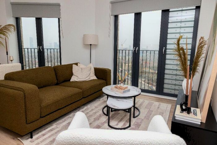 1 Bedroom Flat To Rent In Plaistow Road, London, E13