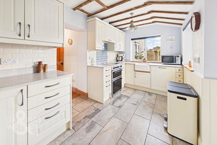 4 Bedroom Semi Detached House For Sale In West Road, Forncett St. Peter, Norwich, NR16