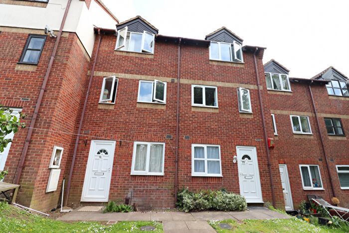 1 Bedroom Flat To Rent In The Ridings, Luton, LU3
