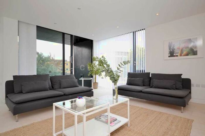 3 Bedroom Apartment To Rent In Oval Road, Primrose Hill, NW1