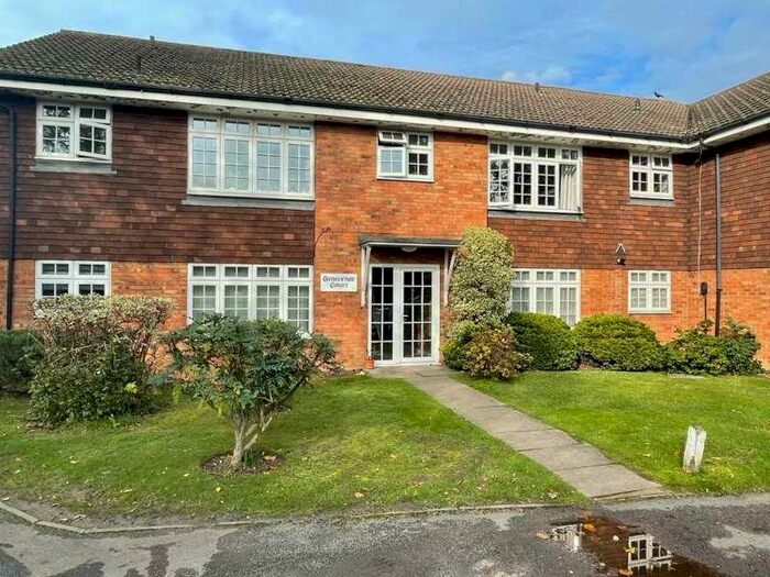 2 Bedroom Flat To Rent In Grosvenor Court, Epsom Road, Leatherhead, KT22