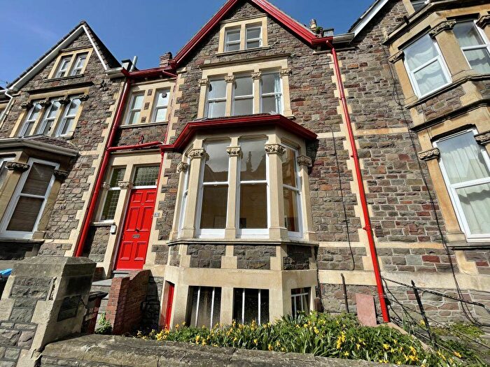 2 Bedroom Flat To Rent In Manor Park – Top Floor Flat, BS6