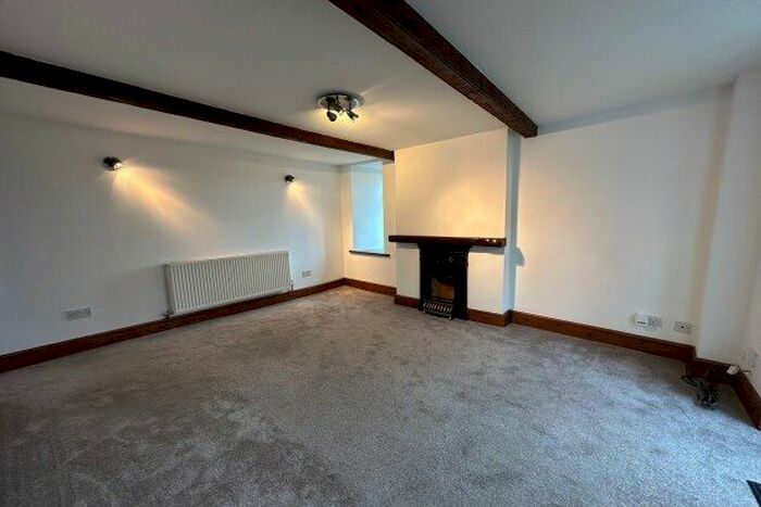 2 Bedroom Property To Rent In Quarry Buildings, Wakefield, WF4