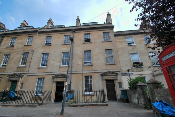 1 Bedroom Flat To Rent In Kensington Place, Bath, BA1