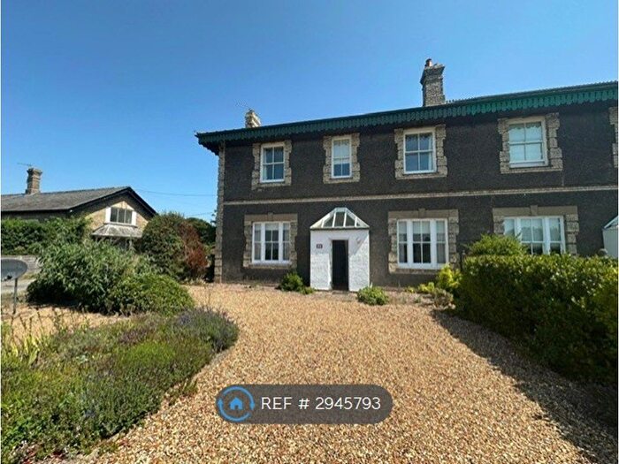 5 Bedroom Semi-detached House To Rent In The Links, Newmarket, CB8