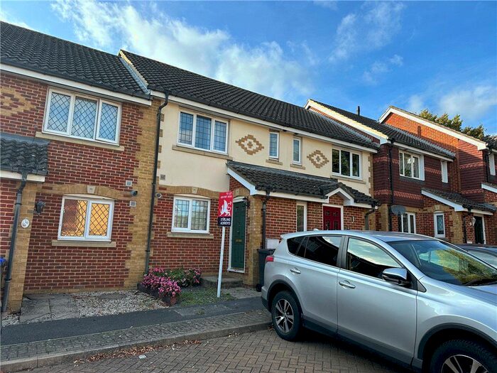 3 Bedroom Terraced House To Rent In Lorne Gardens, Knaphill, Woking, Surrey, GU21