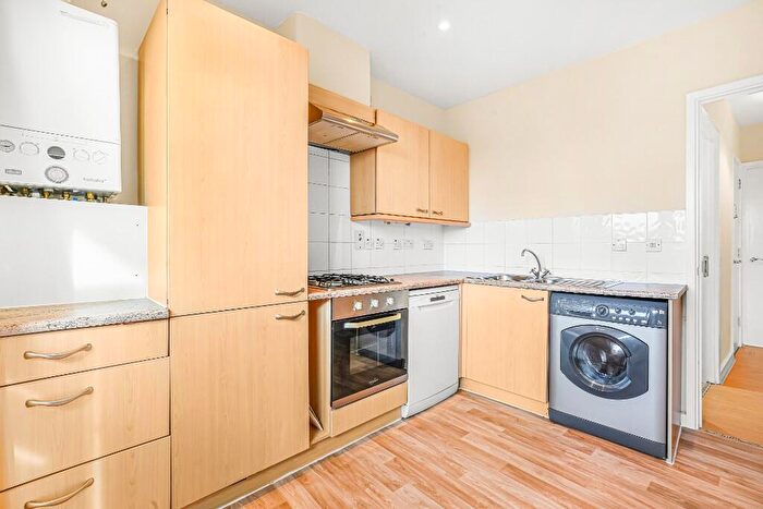 2 Bedroom Maisonette To Rent In Huntley Crescent, Milton Keynes, MK9