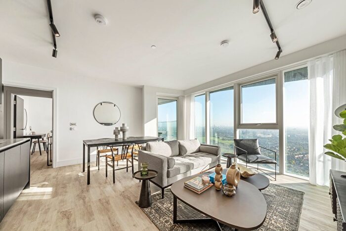 1 Bedroom Flat To Rent In Portal Way, Acton, W3