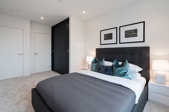 2 Bedroom Flat To Rent In Mary Neuner Road, London, N8