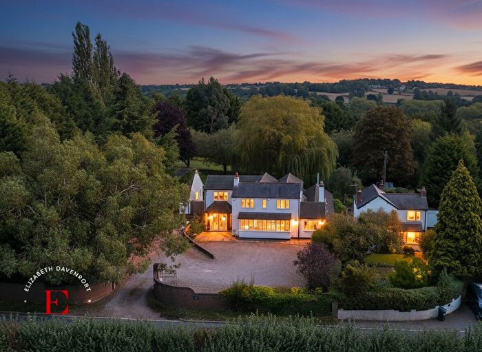 4 Bedroom Equestrian For Sale In Station Hill, Fillongley, CV7