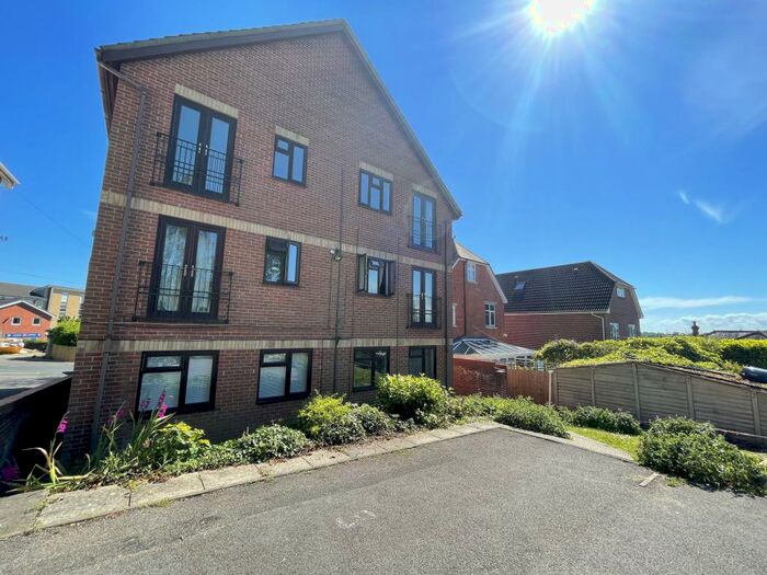 1 Bedroom Apartment To Rent In Thorold Road, Southampton, SO18