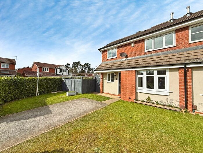 2 Bedroom Semi-Detached House For Sale In Briarwood Close, Gonerby Hill Foot, NG31