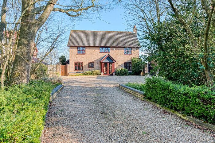 4 Bedroom Detached House For Sale In Thwaite Road, Thorndon, IP23