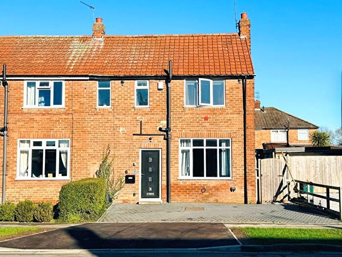 2 Bedroom End Of Terrace House For Sale In Alexander Avenue, Huntington, York, YO31