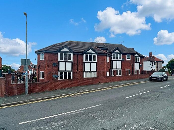1 Bedroom Apartment To Rent In Clwyd Avenue, Saronie Court Clwyd Avenue, LL19