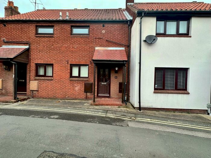 2 Bedroom Terraced House To Rent In Dog & Duck Lane, Beverley, Uk, HU17