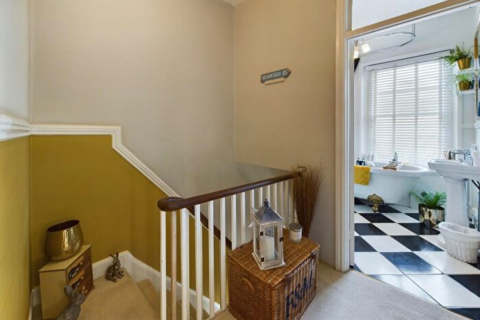 3 Bedroom End Of Terrace House For Sale In Castle Street, Thetford, IP24