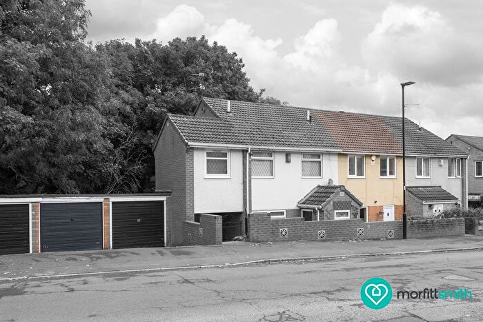 3 Bedroom Town House For Sale In Stanley Road, Burncross, Sheffield, S35