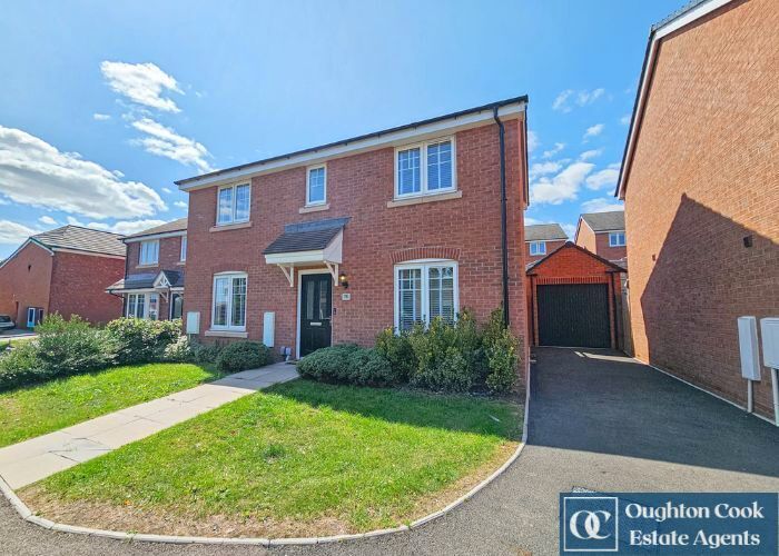 3 Bedroom Detached House For Sale In Cabinhill Road, Nuneaton, CV10