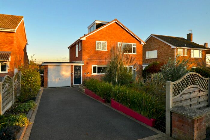 3 Bedroom Detached House For Sale In School Road, Hampton, Evesham, WR11