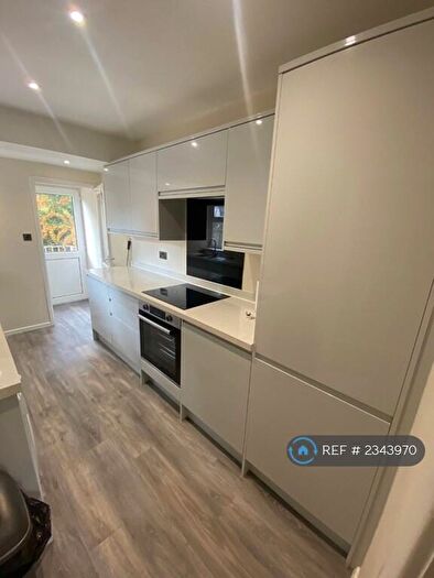 4 Bedroom Terraced House To Rent In Claverham Road, Bristol, BS16