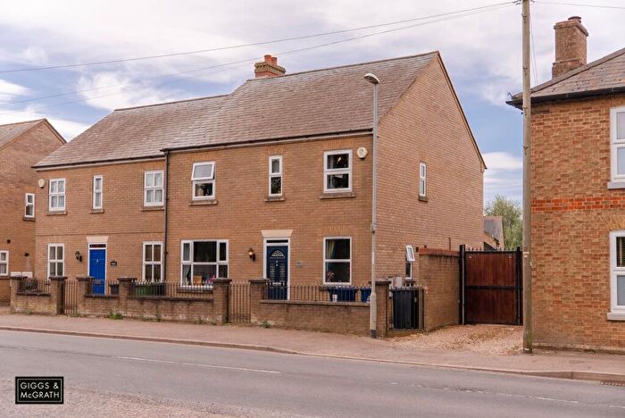 4 Bedroom Semi-Detached House For Sale In High Street, Earith, Huntingdon, Cambridgeshire, PE28