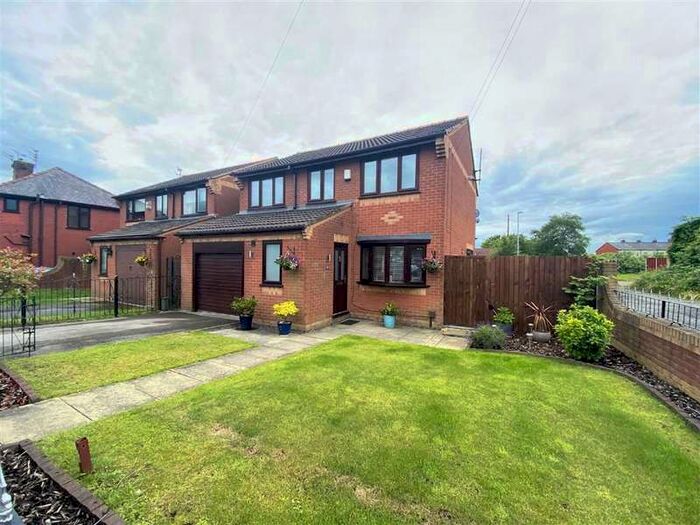 Houses for sale & to rent in M34 5EJ, Poplar Street, Audenshaw Manchester