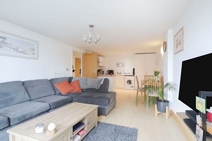 2 Bedroom Flat For Sale In Blue, Little Neville Street, LS1