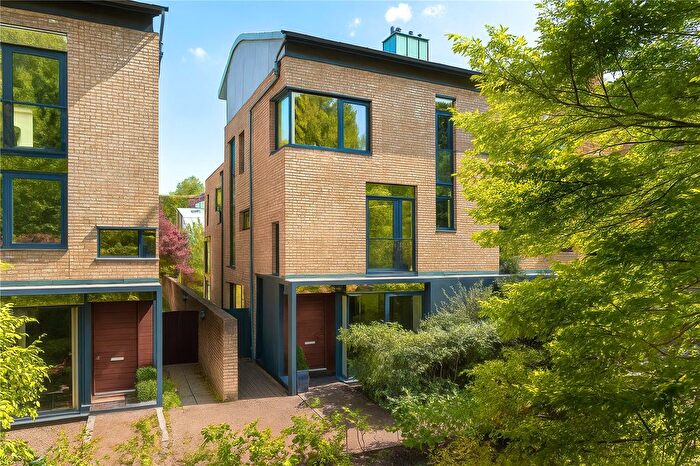 5 Bedroom Semi Detached House For Sale In Brooklands Avenue, Cambridge, Cambridgeshire, CB2