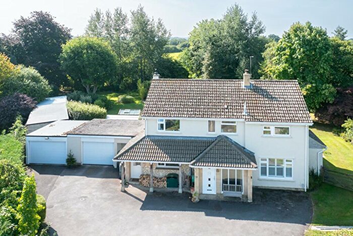 4 Bedroom Detached House For Sale In Lime Trees, Christian Malford, Chippenham, SN15