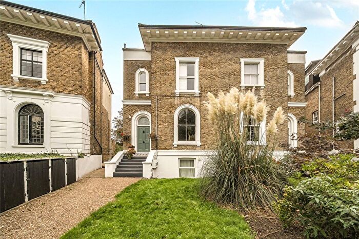2 Bedroom Flat For Sale In The Waldrons, Croydon, CR0
