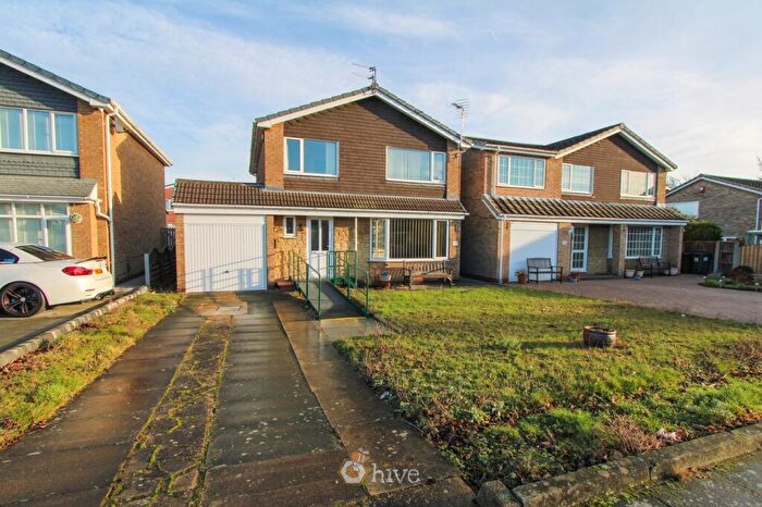 3 Bedroom Detached House For Sale In Whitton Close, Bessacarr, Doncaster, DN4