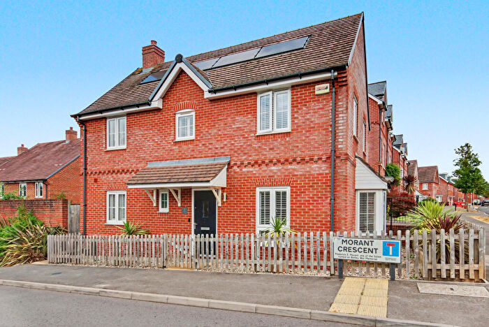 3 Bedroom Detached House For Sale In Morant Crescent, Botley, SO32