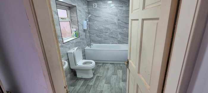 4 Bedroom Terraced House To Rent In Willow Brook Road, Leicester, LE5